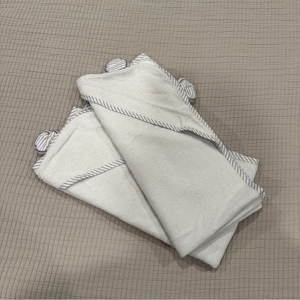 Set of 2 100% Bamboo Baby Hooded Towels